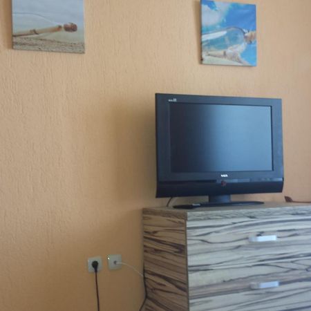 Yana Apartments Санданський Номер фото