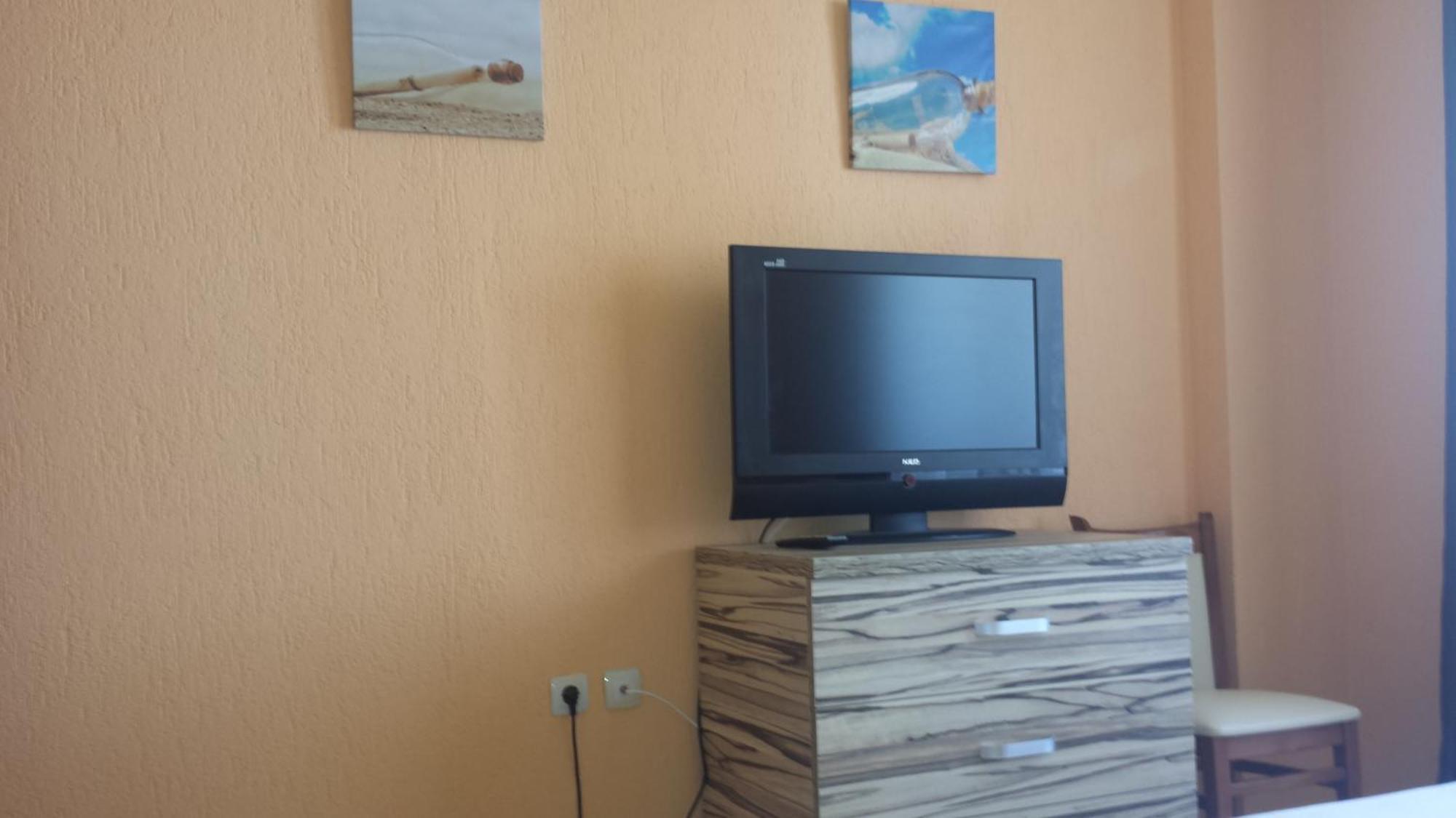 Yana Apartments Санданський Номер фото