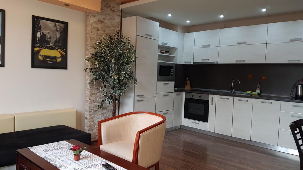 Yana Apartments Санданський Екстер'єр фото
