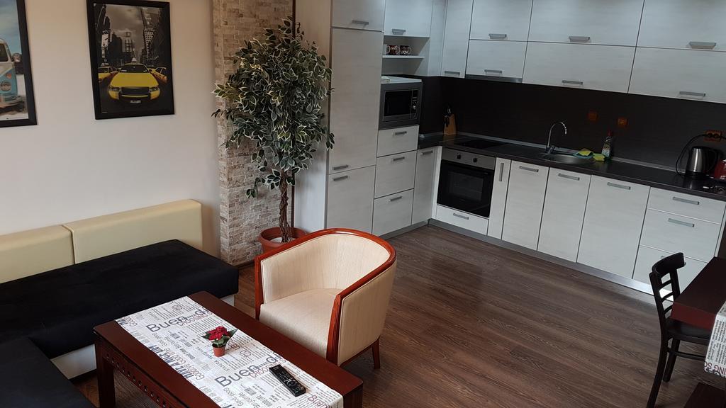 Yana Apartments Санданський Екстер'єр фото